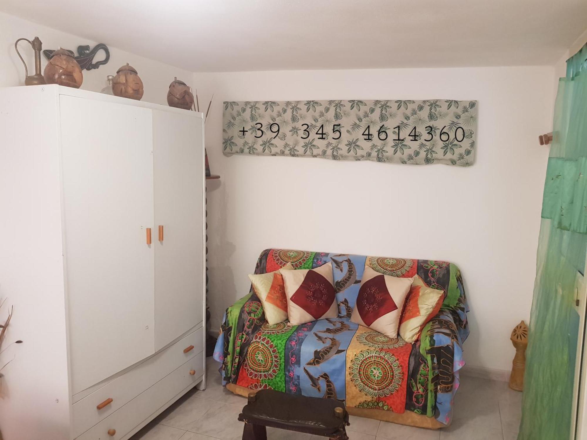 Camera in appartamento al piano terra Cagliari Esterno foto